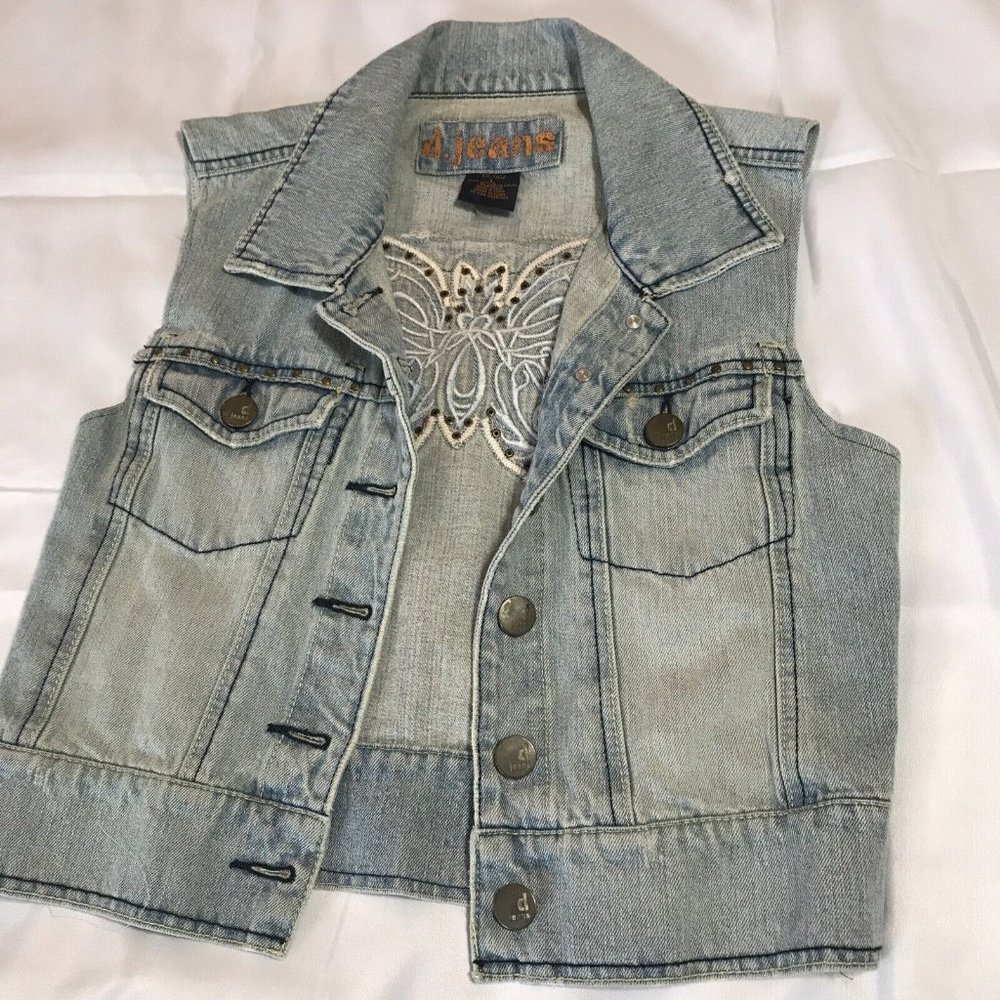 D. Jeans Sleeveless Cropped Vest With Butterfly Back Embellishments Junior Large - Picture 2 of 11